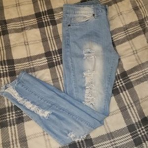 Ripped skinny jeans